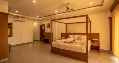 Suite with Lake View