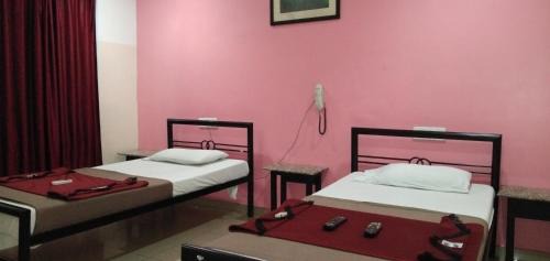 Classic Triple Room with AC