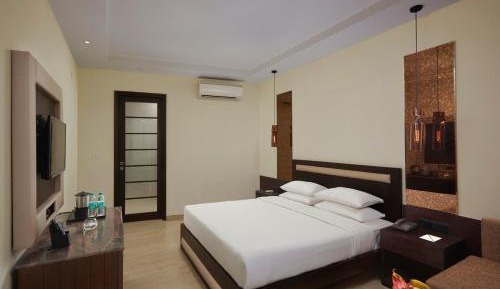 Premier Room with King Size  - 15% Discount on One-way Airport Transfer,  20% Discount on SPA, 15% Discount on Food & Soft Beverages