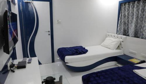Basic Triple Room