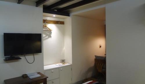 Simple Room - Non Smoking