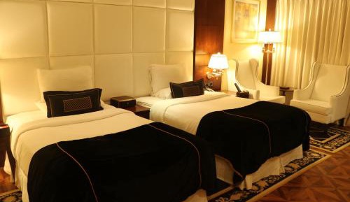 Adventure Twin Room Ground Level