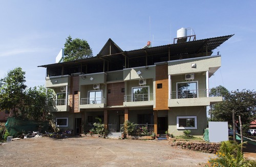 Gureghar Hotel | Strawberry Homes