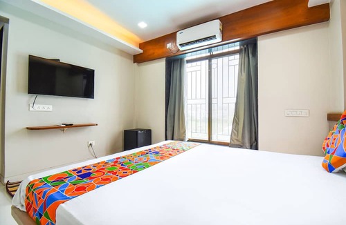 Kondhwa Hotel | Fabhotel Prime Rajmudra
