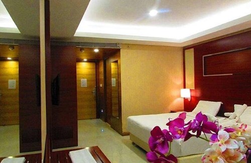 Porur Hotel | Fabhotel Prime Le Palace