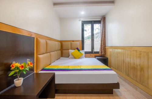 Shimla Hotel | Itsy Hotels Avantika With Forest View