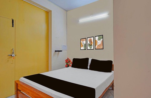 Central Chennai House | Classic With Twin Beddelmon Residency