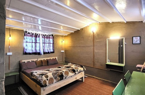 Almora Hostel | Traveller Hive - Kasar Devi