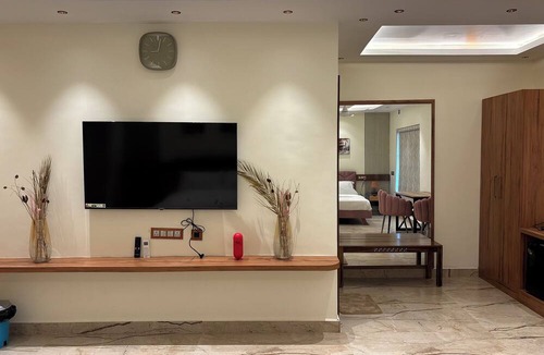 Bommayapalayam Villa | Le Terra Luxury Private Pool Villa
