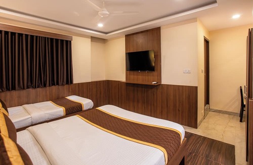 Allapakkam Hotel | Amutham Inn