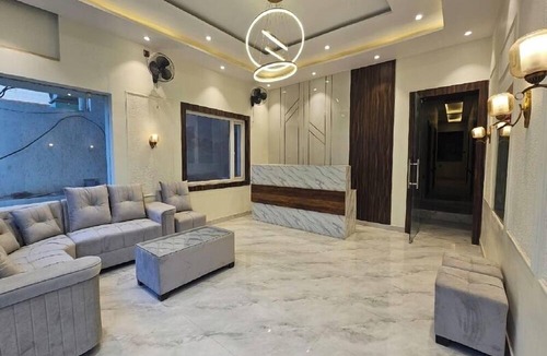 Varanasi Hotel | Triveni International