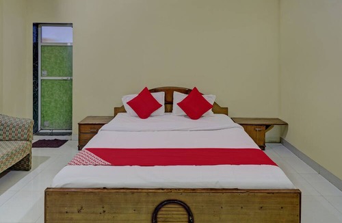 Vasai Hotel | OYO Flagship Green Hills Resort