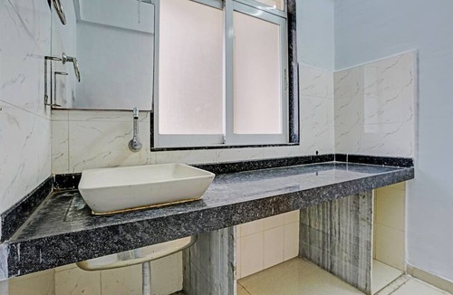 Bhiwandi Hotel | OYO SilverKey Bhumi World