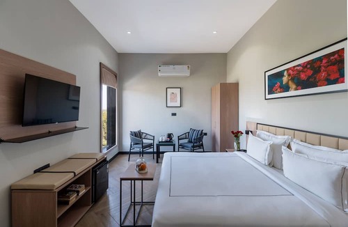 Dabok Hotel | My Downtown - Blue Chip Hotel Udaipur Near Airport