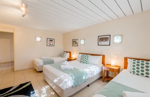 Tenterfield Hotel | The Henry Parkes Motel Tenterfield
