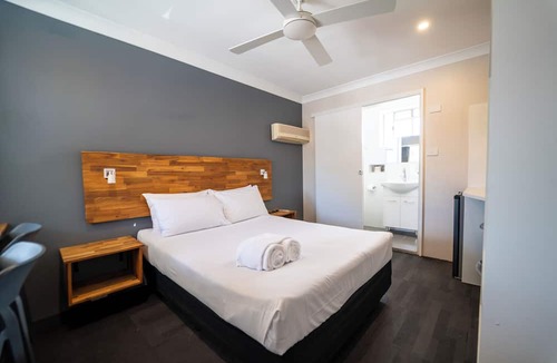 Nowra Hotel | Nowra Motor Inn