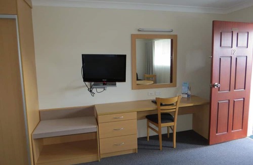 Nowra Hotel | George Bass Motor Inn