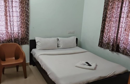 Sholinganallur Hotel | DP Residency