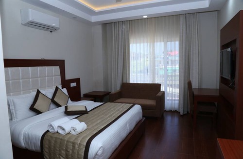 Palampur Hotel | hotel the grand kartikeye