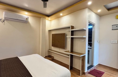 Arki Hotel | Brothers Hotel & Restaurant