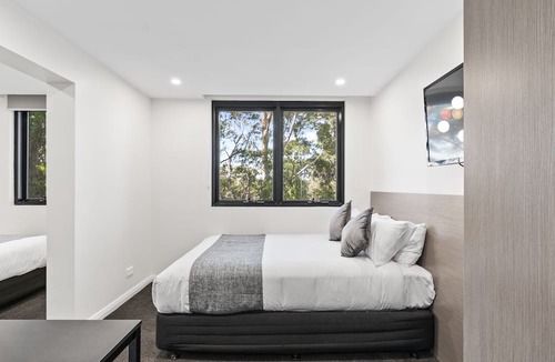 Gordon Apartment | Seranin Gordon