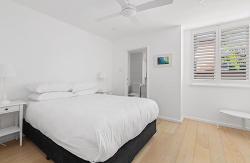 Mosman Apartment | Chic 1-Bed Apartment by Balmoral Beach