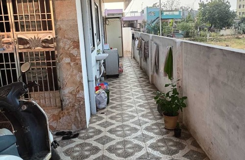 Nellore House | Spacious 3-bedroom house in beautiful Nellore with AC