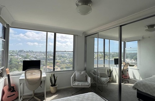 Darling Point Apartment | Luxury Apartment with Iconic Sydney Opera House & Harbour Bridge Views