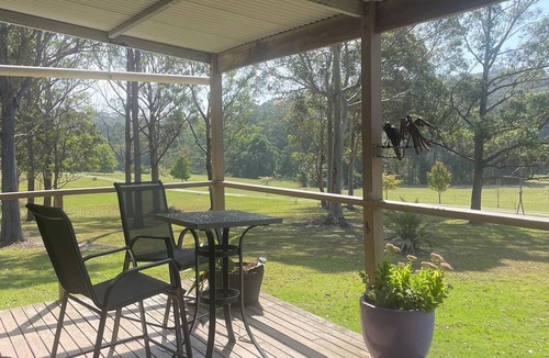Narooma Cabin | Charming cabin in welcoming Narooma with fitness room, WiFi, AC