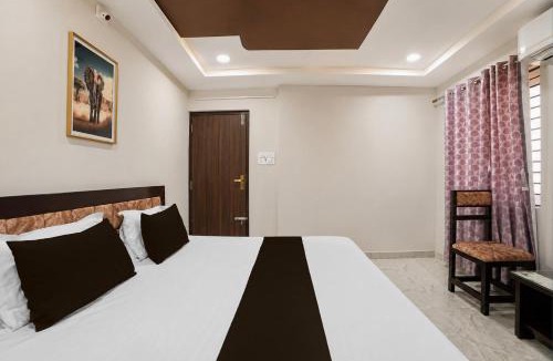 Nellore Hotel | Super Collection O Vedayapalem Railway Station Formerly Grand Luxury Rooms