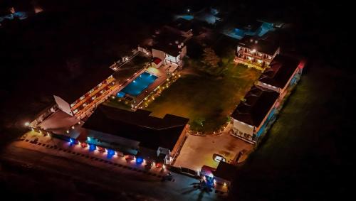 Bail Parao Hotel | Corbett Wild Flower By J D Resort