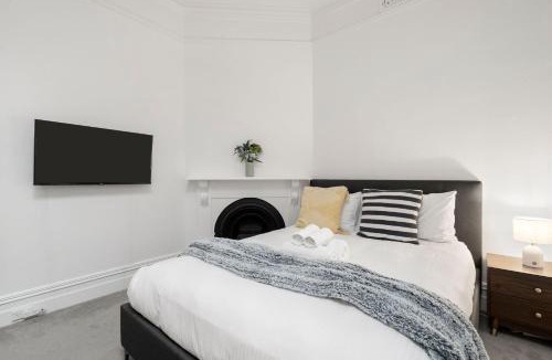 Leichhardt House | Meet Me at Franci's Courtyard Cottage in Leichhardt