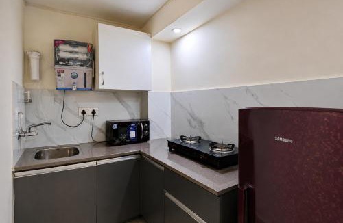 DLF Phase 5 Apartment | Lime Tree Studio Serviced Apartments Golf Course Rd Gurgaon