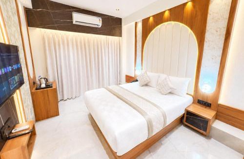 Patna House | Hotel The Santorini Elite