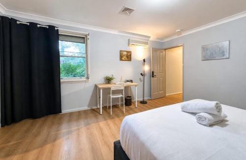 Pymble House | No-Frills Queen Private Ensuite Room in Pymble - Shared Amenities
