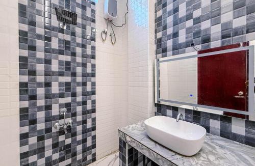 Vadanemelli Hotel | Pearl Beach Resort