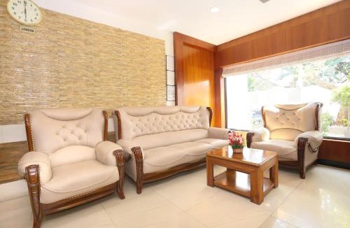 Kollam Hotel | Super Townhouse Dona Castle