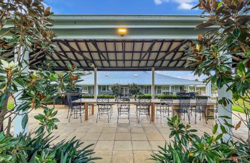 Lovedale House | Nine Hunters Estate