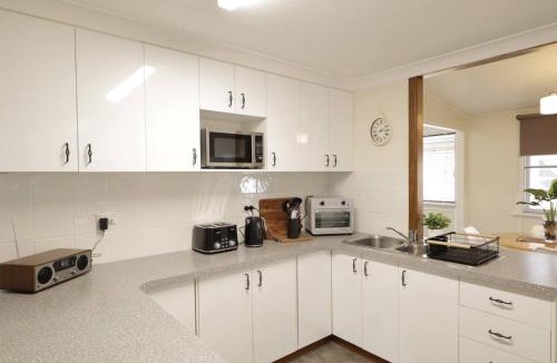 Tenterfield House | Homely 2-Bed Cottage Near Tenterfield Centre