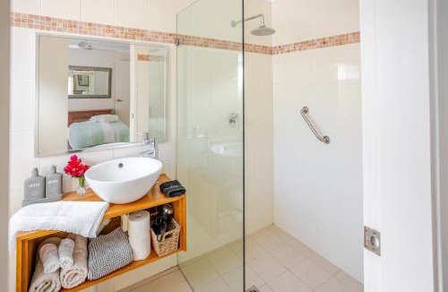 Booragul Apartment | By the Lake - Lake Macquarie