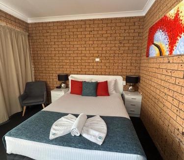 Moree Hotel | Golden Harvest Motor Inn Moree