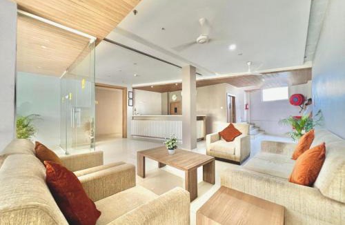 Adimaly Hotel | matha regency