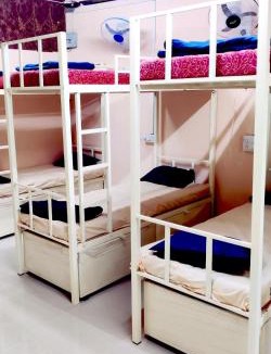 Andheri West Hostel | Waa Bollywood Dormitory