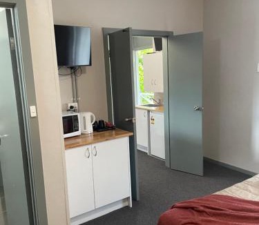 Lismore Hotel | Dawson Motel