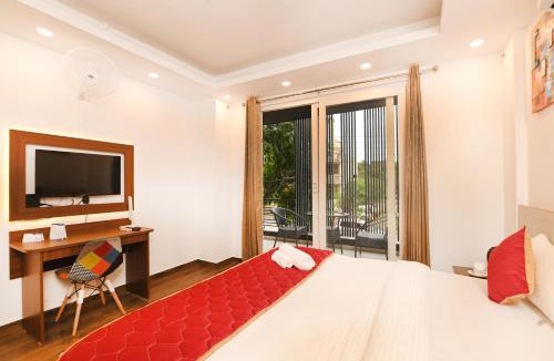 DLF Phase 3 Hotel | Limewood Stay - Cyber City
