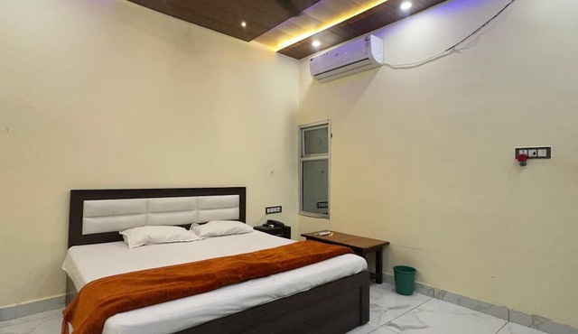 Shree Radhe palace