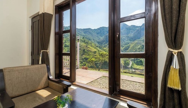 Hotel Sun Village by Palm Aryan