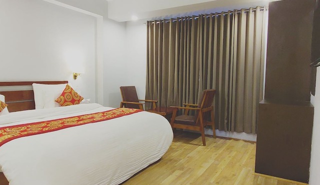 Hotel Apricot Inn