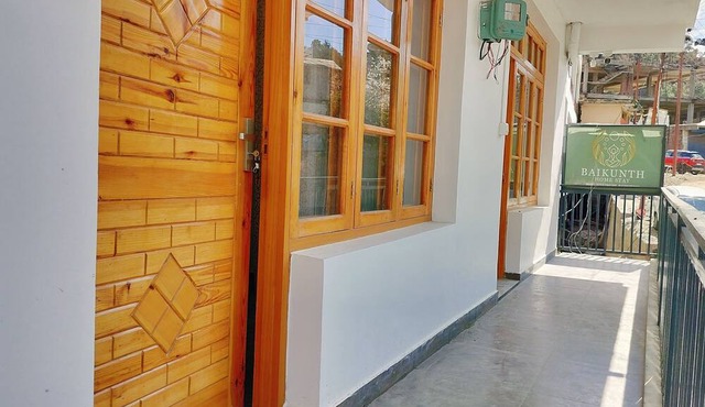 Baikunth Home Stays
