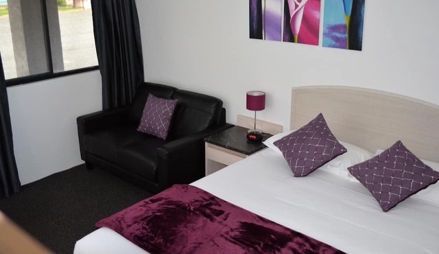 Alabaster Motor Inn Taree